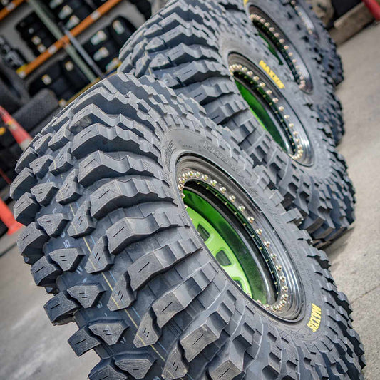 Maxxis M9060 Mud Trepador 38.5X12.50-16